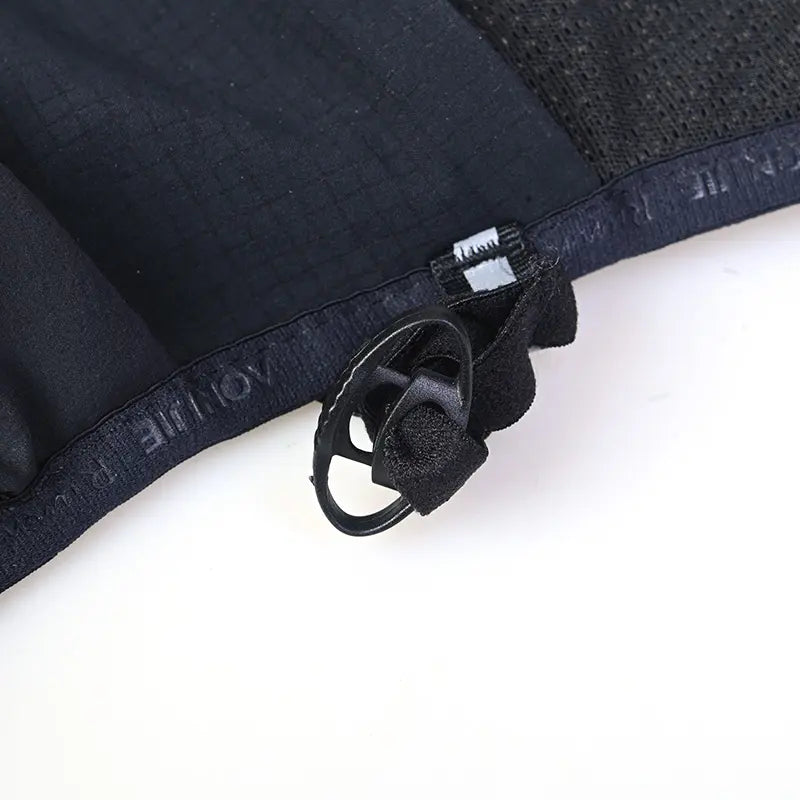 Mochila para Trail Running 10L - Negro/Blanco + ¡ENVÍO 🚚 GRATIS!