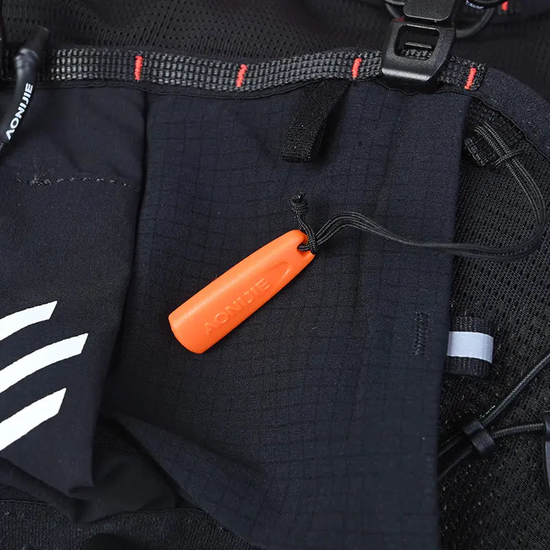 Mochila para Trail Running 10L - Negro/Rojo + ¡ENVÍO 🚚 GRATIS!