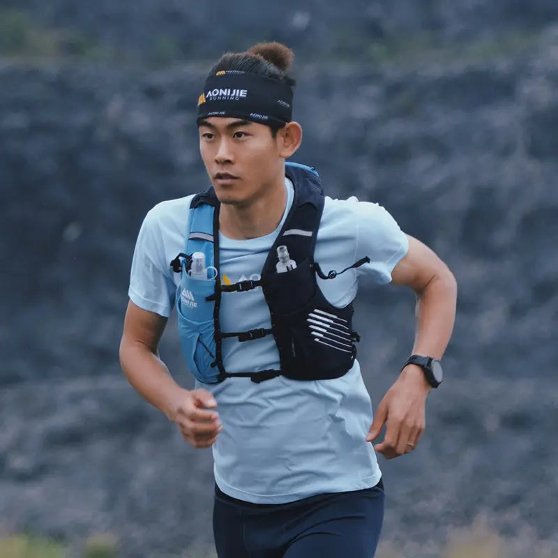 Mochila para Trail Running 10L - Azul / Celeste + ¡ENVÍO 🚚 GRATIS!